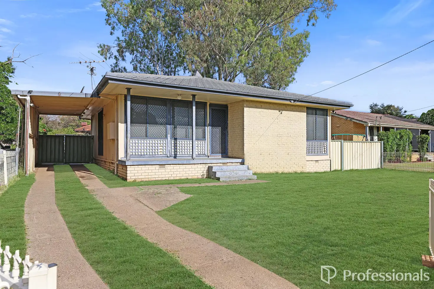 Main view of Homely house listing, 25 Quinn Street, West Tamworth NSW 2340