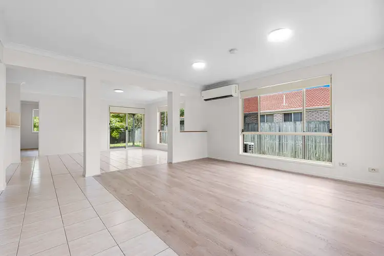 14 Pinewood Street, Wynnum West QLD 4178