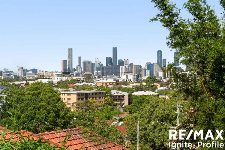 Sixth view of Homely unit listing, 1/16 Dovercourt Road, Toowong QLD 4066
