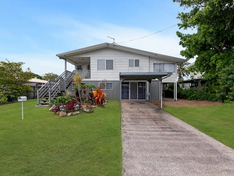 71 Lauren Street, Urangan QLD 4655
