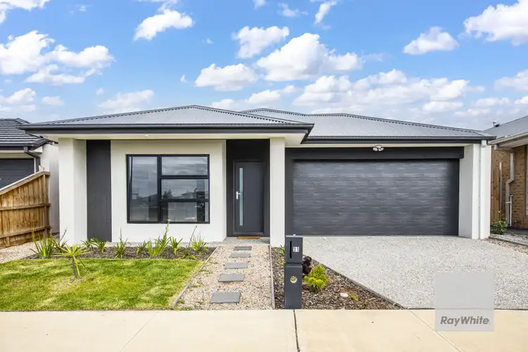 31 Clipstone Crescent, Fraser Rise VIC 3336