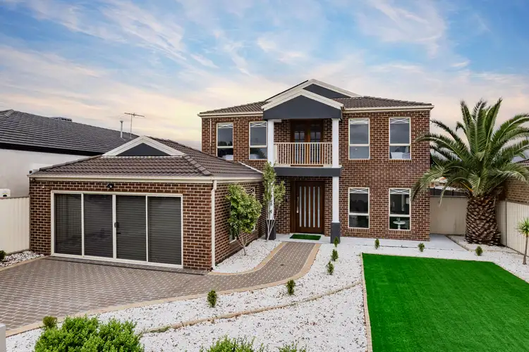 14 Wattlebird Street, Roxburgh Park VIC 3064