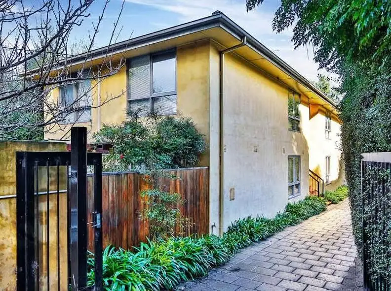 Main view of Homely unit listing, 2/4 Glebe Ave, Cheltenham VIC 3192