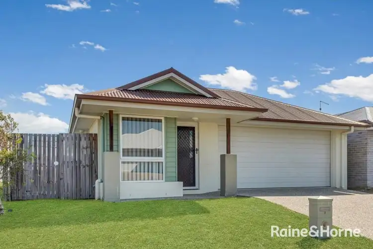 8 Oystercatcher Road, Kirkwood QLD 4680