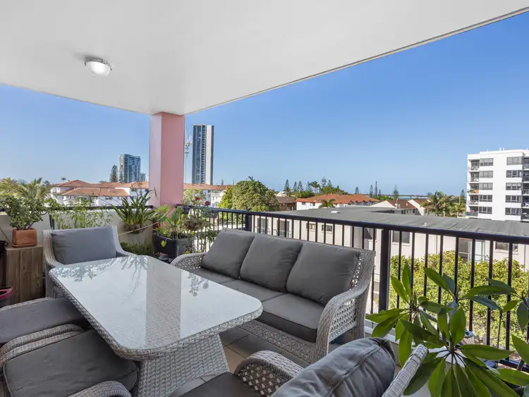 8/14 Little Norman Street, Southport QLD 4215