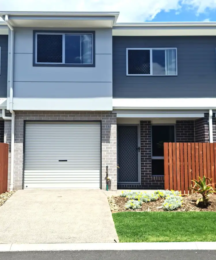 31 Goodrich Road West