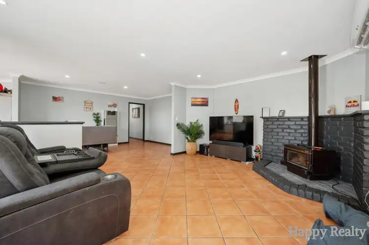 Fifth view of Homely house listing, 2 Challenger Drive, Thornlie WA 6108