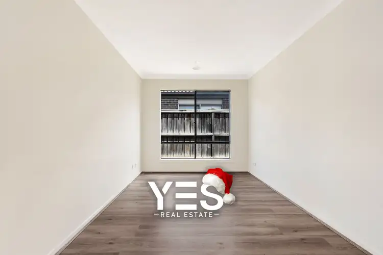 Fifth view of Homely house listing, 27 Ogle Way, Cranbourne North VIC 3977