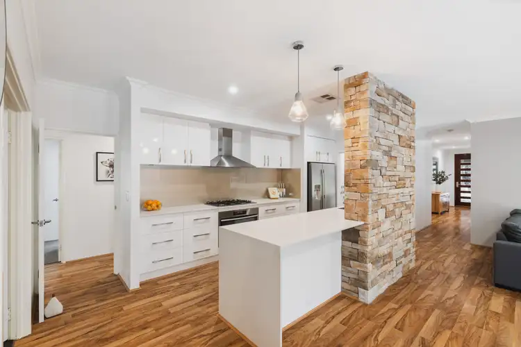 90 Santons Approach, Yalyalup WA 6280