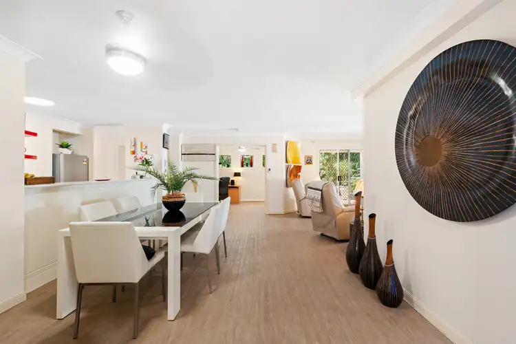 1/Parkview 100 Cotlew Street East, Southport QLD 4215