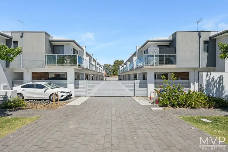 13 Coolbellup Avenue