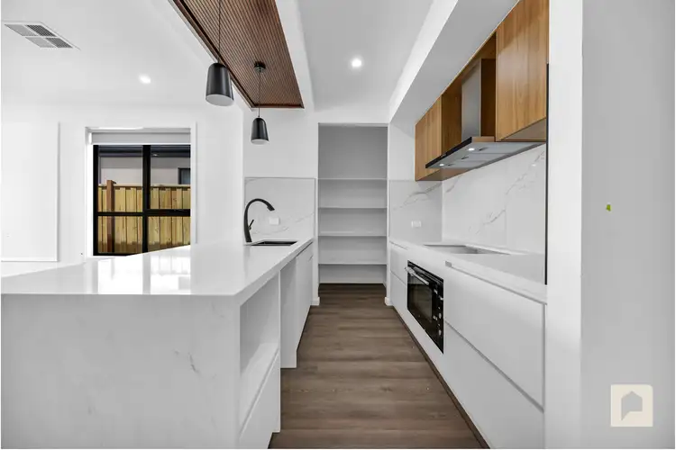 Fifth view of Homely house listing, 32 Lilybloom Way, Fraser Rise VIC 3336