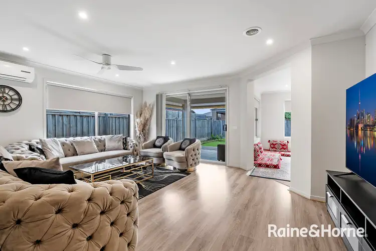 Fifth view of Homely house listing, 7 Wilmington Avenue, Cranbourne West VIC 3977