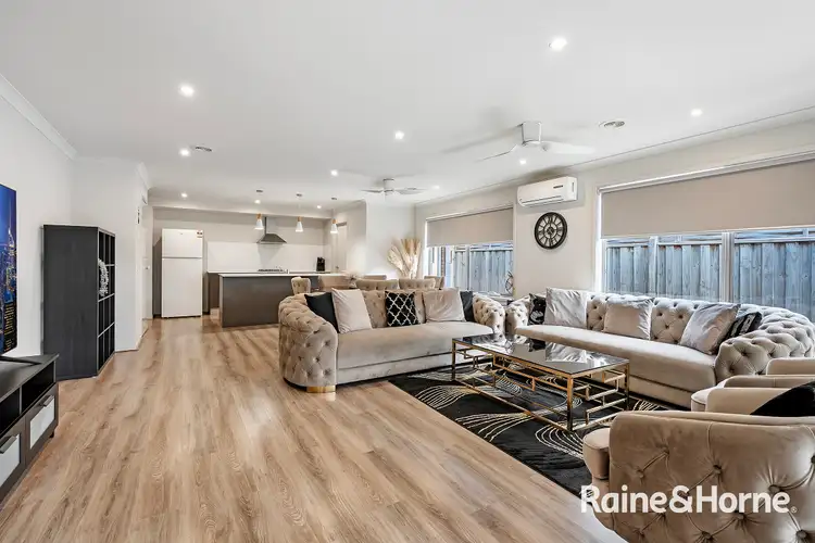 Sixth view of Homely house listing, 7 Wilmington Avenue, Cranbourne West VIC 3977