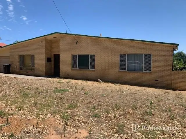 15 Hungerford Street, Bluff Point WA 6530