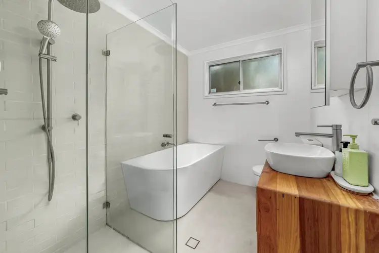 Fifth view of Homely house listing, 18 Tarana Place, Bolton Point NSW 2283