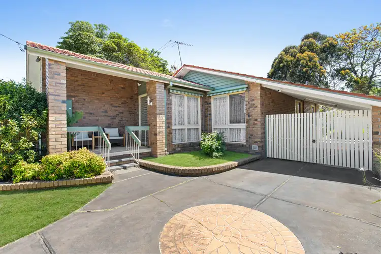 Second view of Homely house listing, 3 Benong Place, Frankston VIC 3199