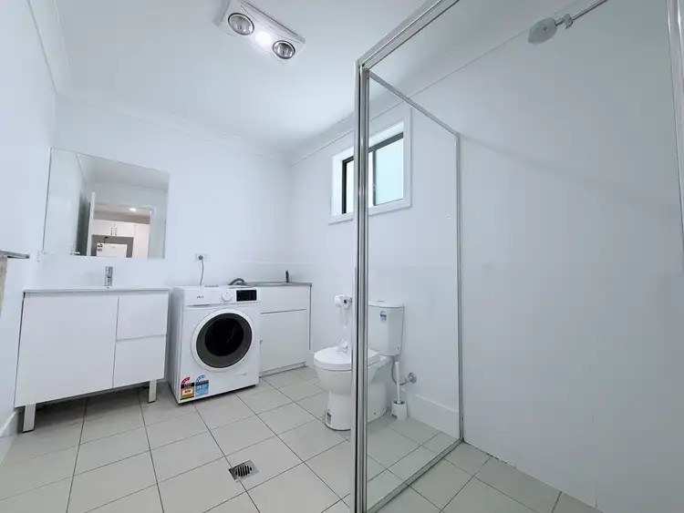 Fifth view of Homely house listing, 2/18 Francis Avenue, North Tamworth NSW 2340