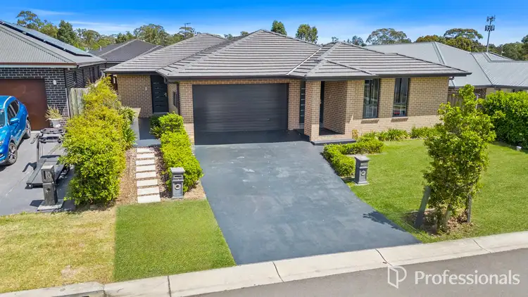 8A Nandewar Place, Airds NSW 2560