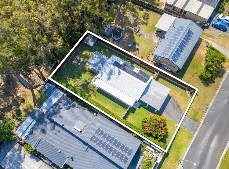 16 Theodore Place, Molendinar QLD 4214