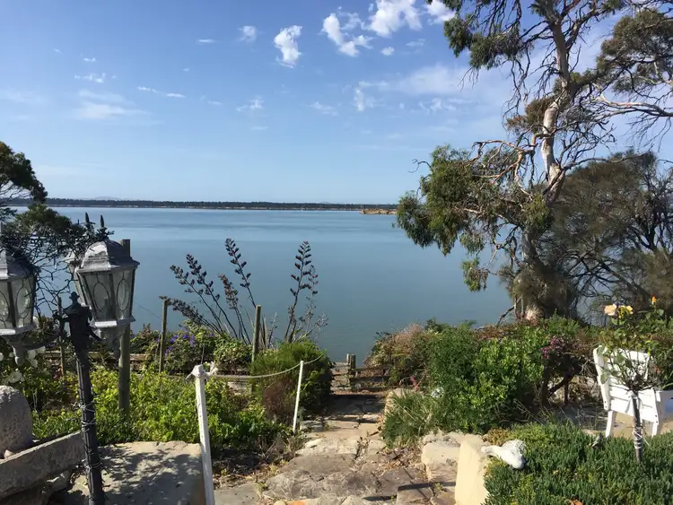 2 15-19 Southern Drive, Midway Point TAS 7171