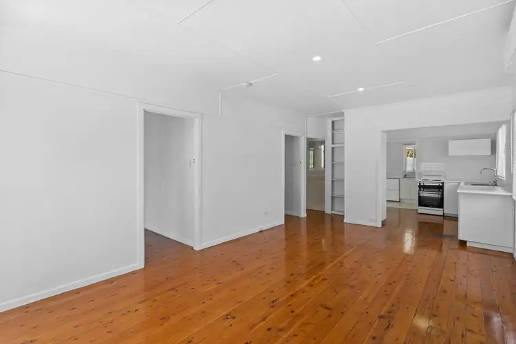 Fourth view of Homely house listing, 39 Robert Street, Labrador QLD 4215