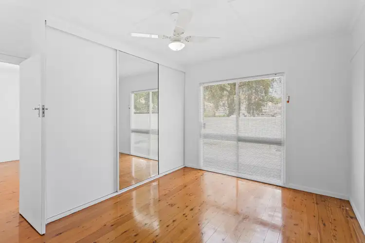 Fifth view of Homely house listing, 39 Robert Street, Labrador QLD 4215