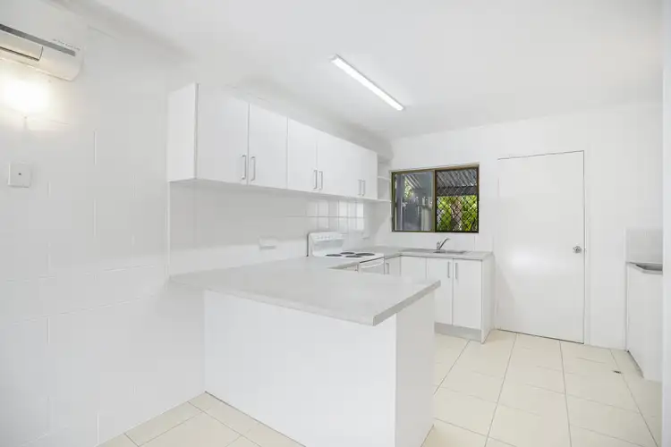 Second view of Homely unit listing, 8/2-8 Winkworth Steet, Bungalow QLD 4870
