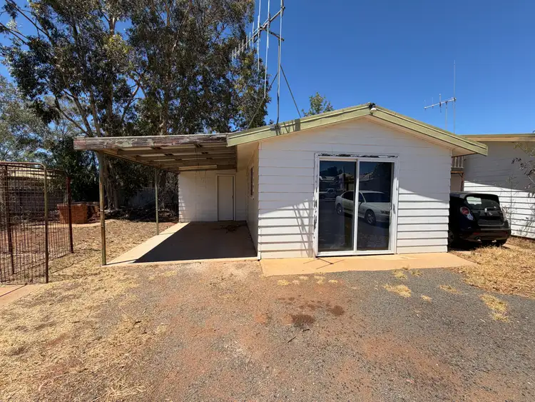 1A/20 Tenth St, Cobar NSW 2835