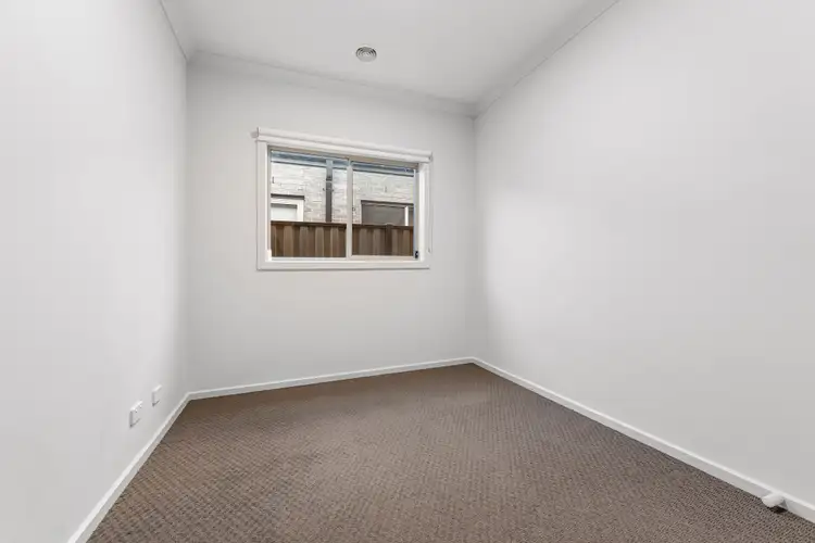 Second view of Homely house listing, 25 Quebec Avenue, Craigieburn VIC 3064
