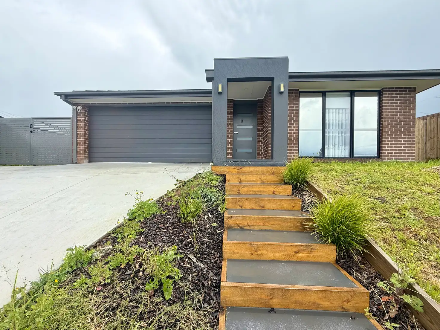 Main view of Homely house listing, 4 Leura Street, Drouin VIC 3818