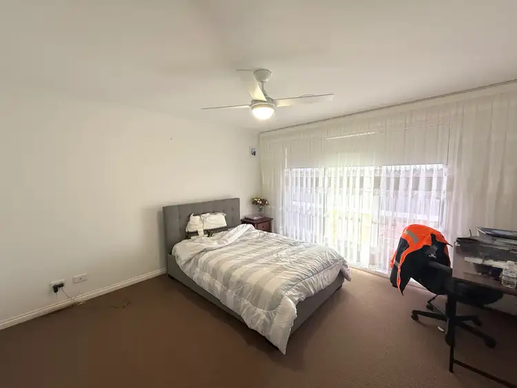 Second view of Homely house listing, 4 Leura Street, Drouin VIC 3818