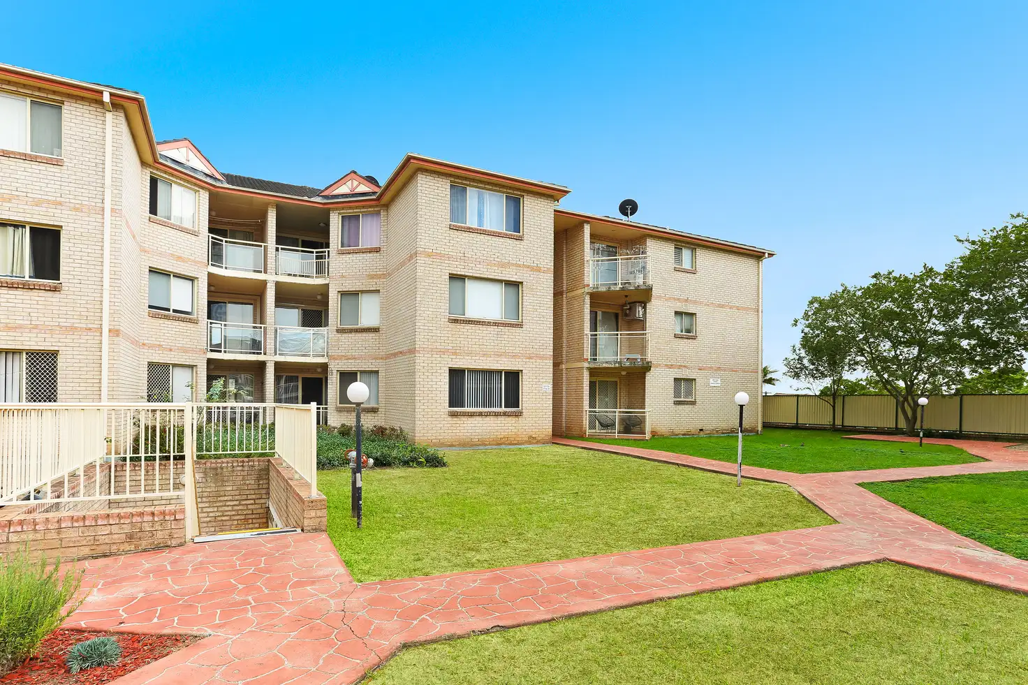 Main view of Homely unit listing, 2/1 Hillview Street, Roselands NSW 2196