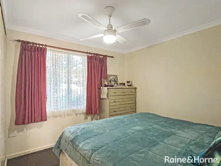 Fifth view of Homely villa listing, 1/16 Wilgabar Way, Karabar NSW 2620