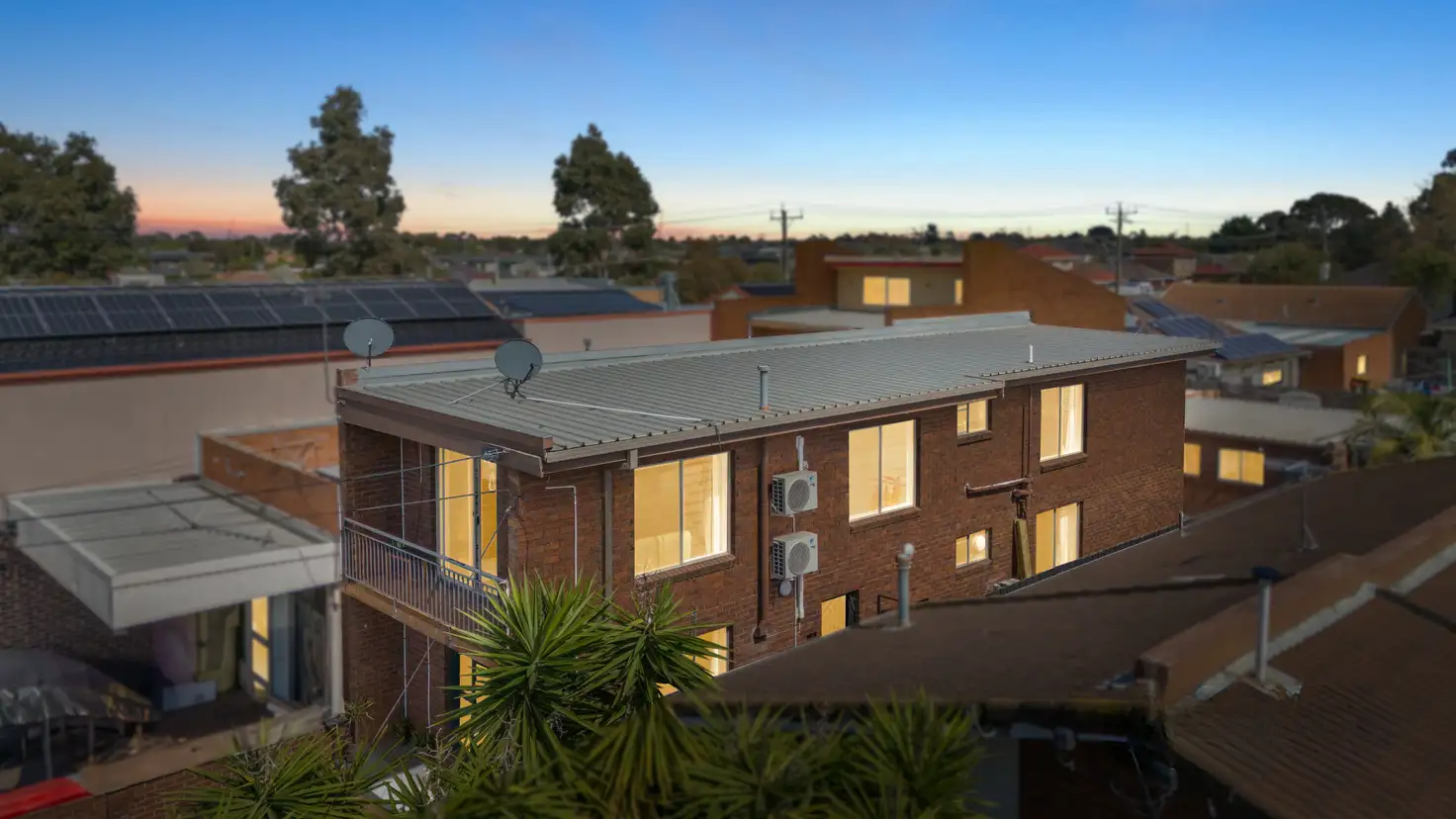 Main view of Homely house listing, 2/7 Porter Court, Deer Park VIC 3023