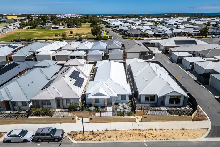 Third view of Homely house listing, 6 Bonfire Chase, Eglinton WA 6034