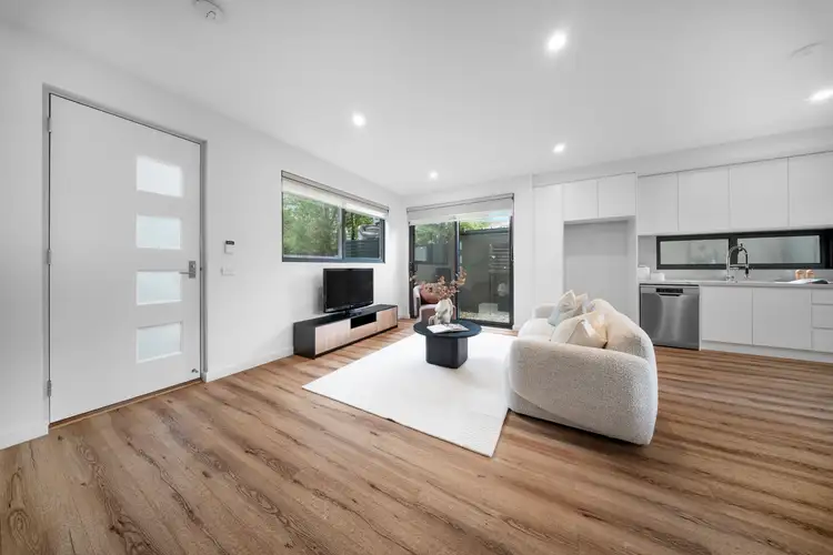 Third view of Homely townhouse listing, 6/183 Atherton Road, Oakleigh VIC 3166