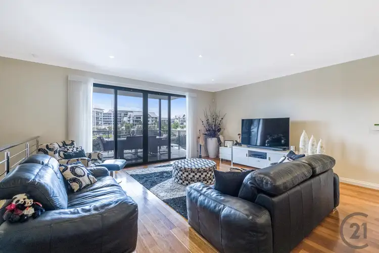 Sixth view of Homely house listing, 2/23 Galileo Loop, Mandurah WA 6210