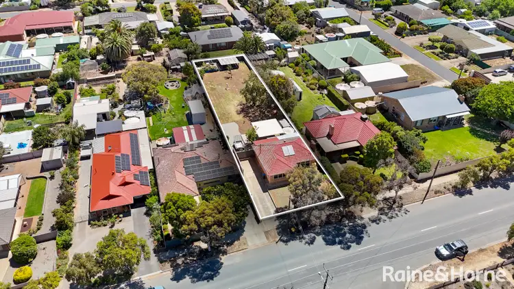 15 Milnes Road, Strathalbyn SA 5255