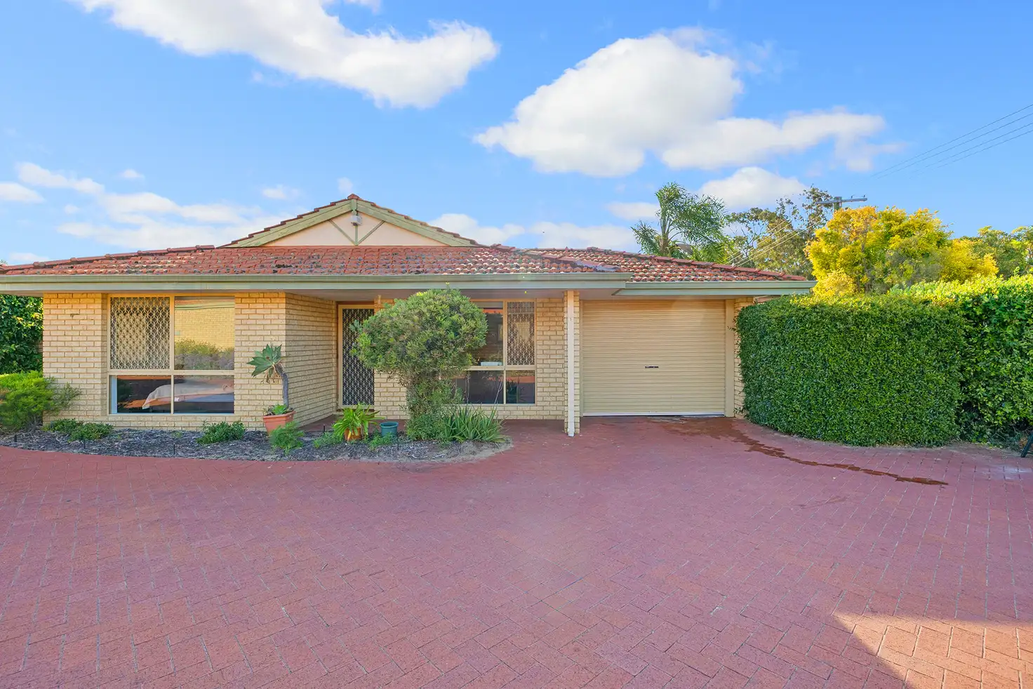 Main view of Homely villa listing, 1/15 Summer Place, Thornlie WA 6108