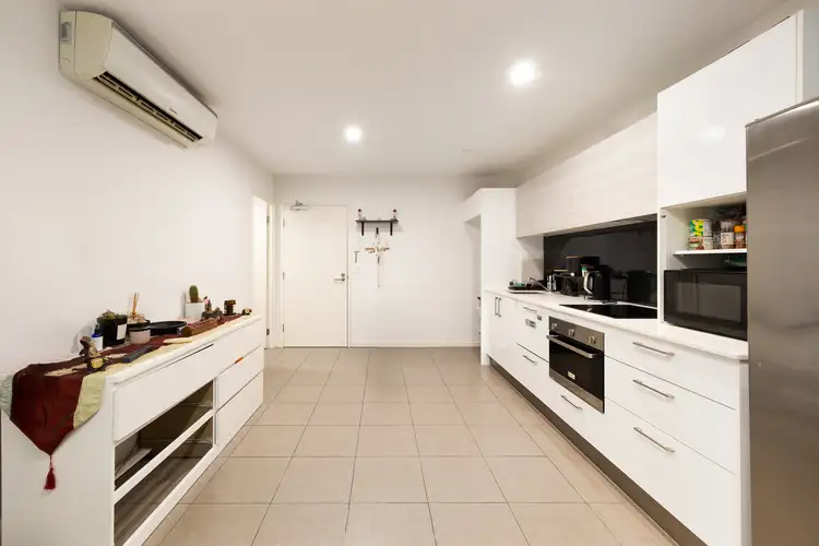 1210/6-8 Waterford Court, Bundall QLD 4217