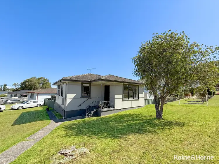 28 Lake Street, Windale NSW 2306