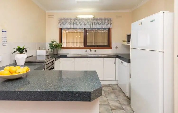 Fourth view of Homely house listing, 8 Lavender Street, Wodonga VIC 3690