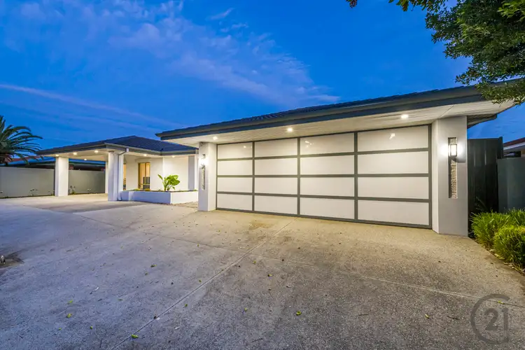 119 Oakmont Avenue, Meadow Springs WA 6210