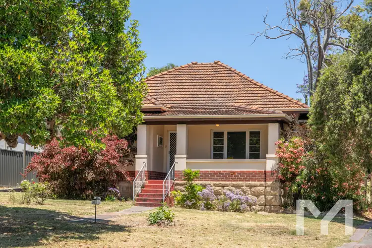 6 Redcourt Road, Attadale WA 6156