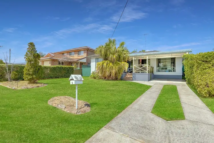 8 Turimetta Avenue, Leumeah NSW 2560
