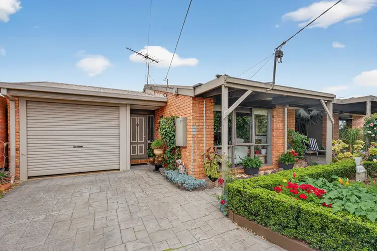 27 Felix Street, Grovedale VIC 3216