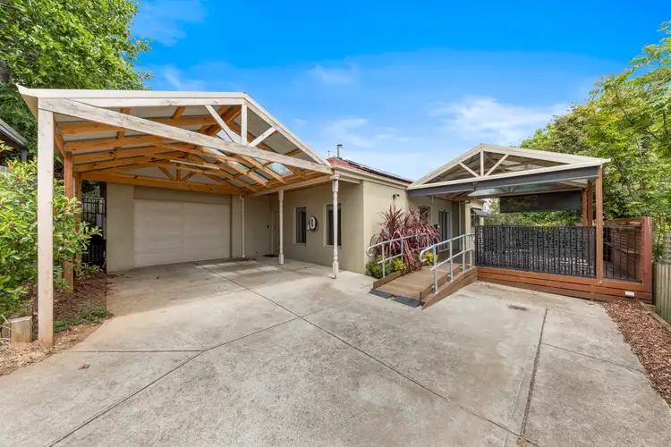 Second view of Homely house listing, 2/5 Charles Street, Drouin VIC 3818