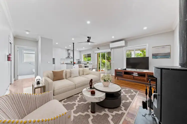 Third view of Homely house listing, 2/5 Charles Street, Drouin VIC 3818