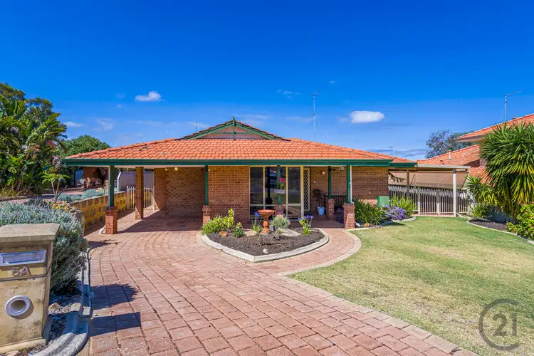 1/5 Fulmar Place, Halls Head WA 6210